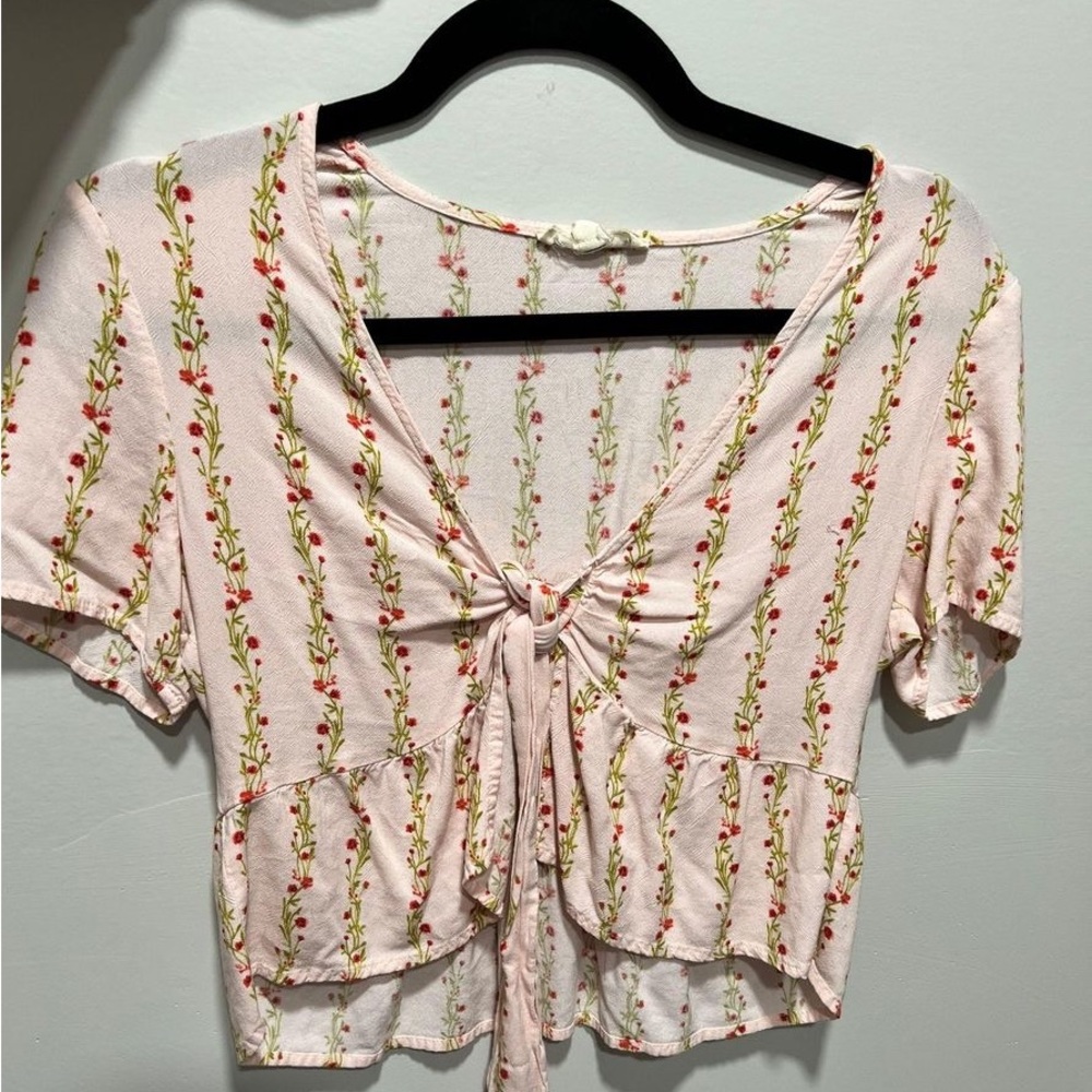 LA hearts front tie shirt